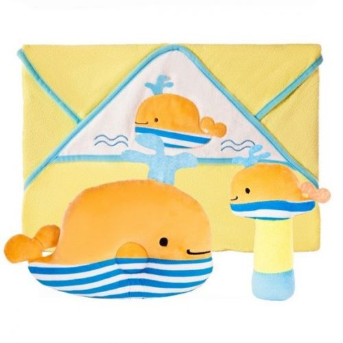 Набор подарочный 939562 "Веселый кит" полотенце+погремушка и подушка - Тамбов 