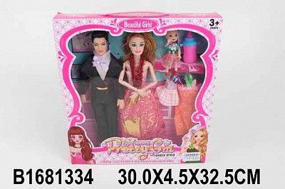 Кукла 1330-3А с семьей и аксессуарами в коробке
