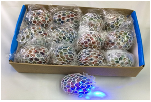 Лизун Z0298 в сеточке д. 6,5см со светом с шариками