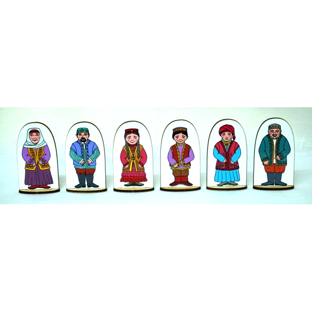 Набор кукол на подставке 023.44 Семья татарская 6 шт h9см фанера Наивный мир - Заинск 