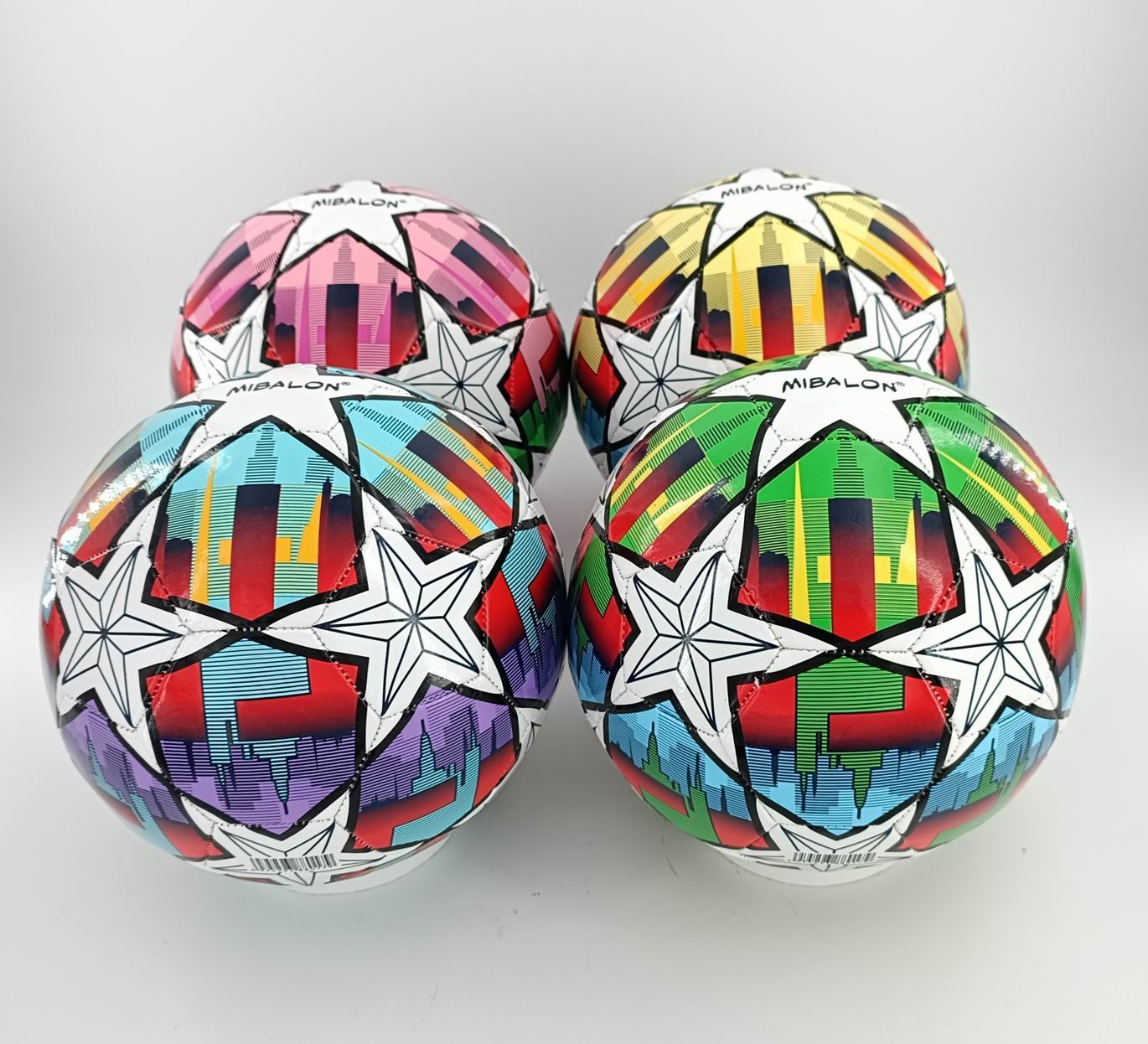 Мяч футбольный 555-2 №5 цвет в ассортименте - Казань 